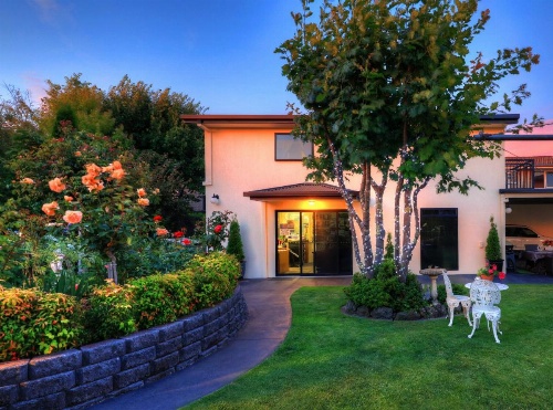 Birchwood, Devonport self-contained self catering accommodation image 4